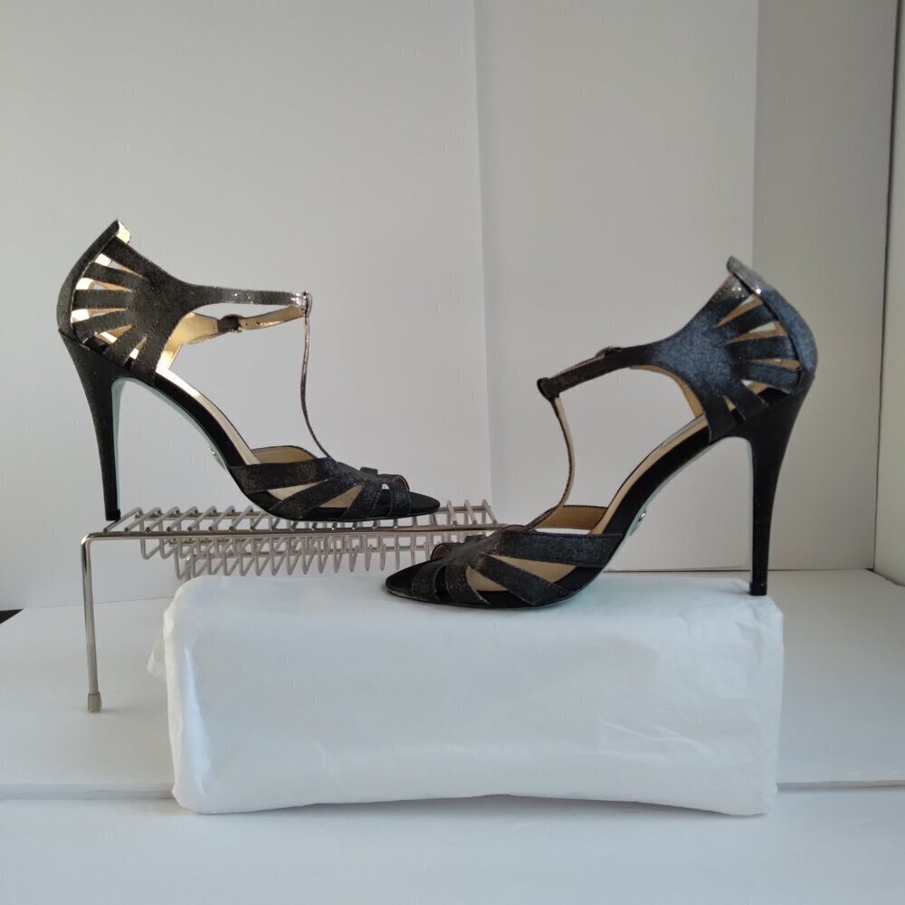 Betsey Johnson Black Suede Silver Glitter Cut Out Stiletto TStrap Sandals Sz 9.5 - Picture 8 of 13
